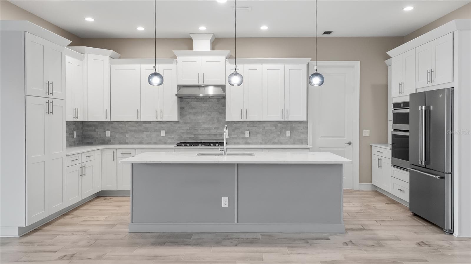 Single Family Residence at 15594 SHOREBIRD LN, WINTER GARDEN, photo 27 of 116