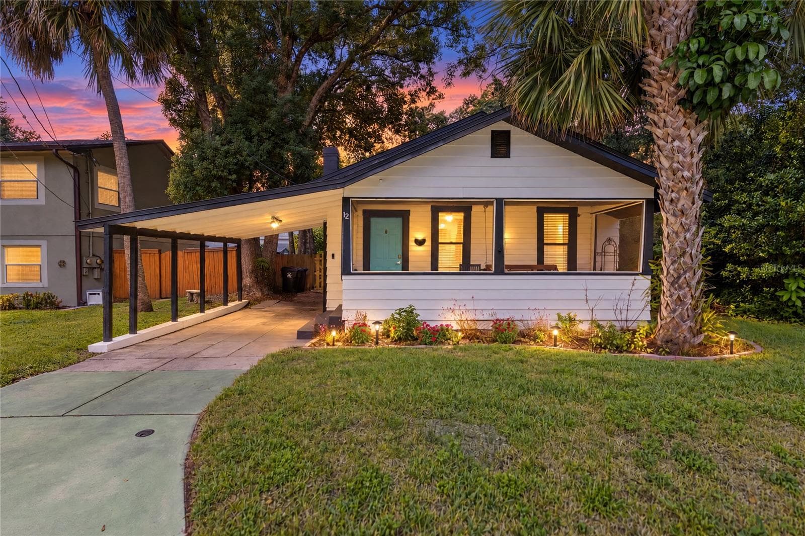 12 N FOREST AVE