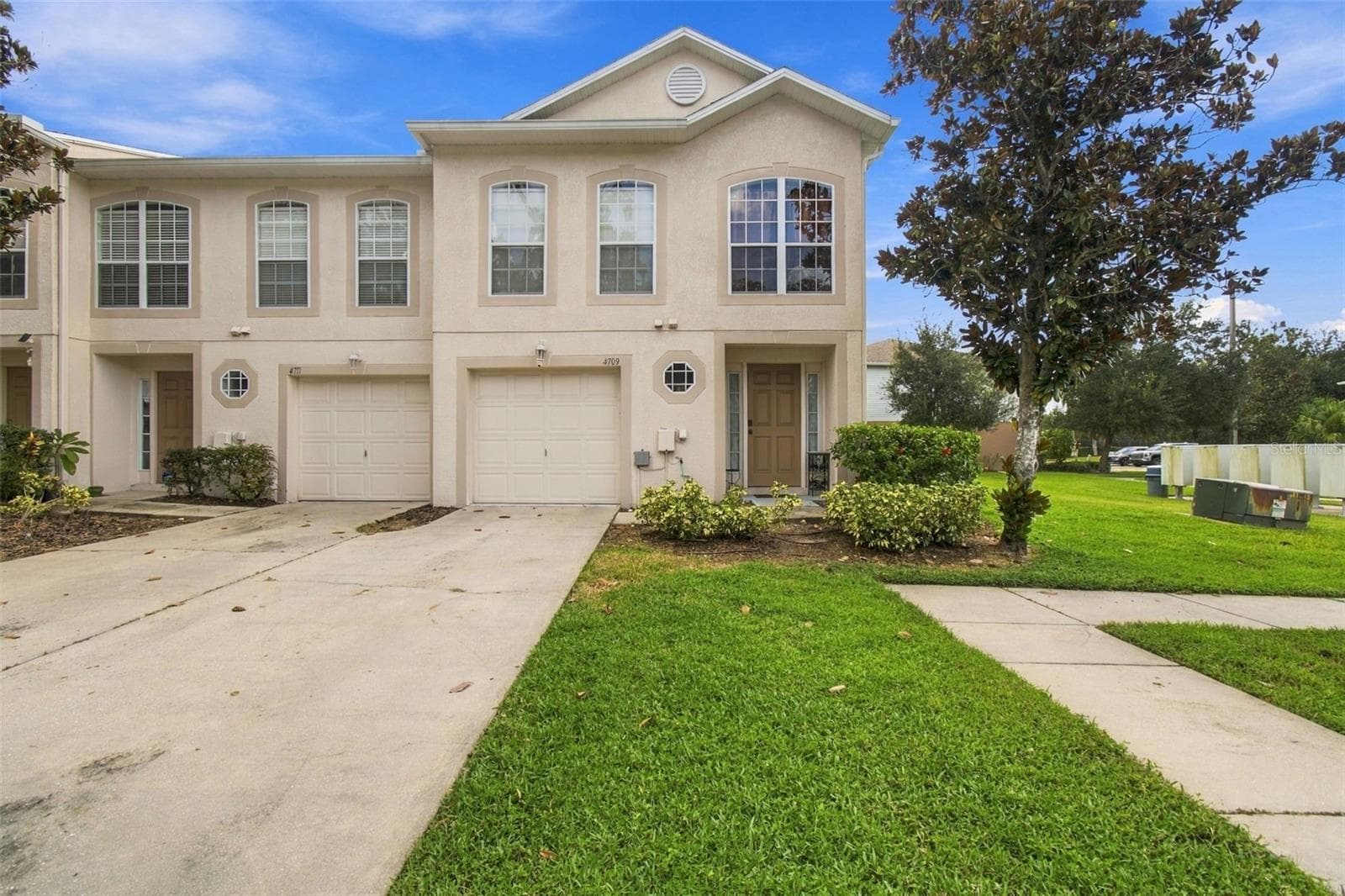 4709 ASHBURN POND WAY