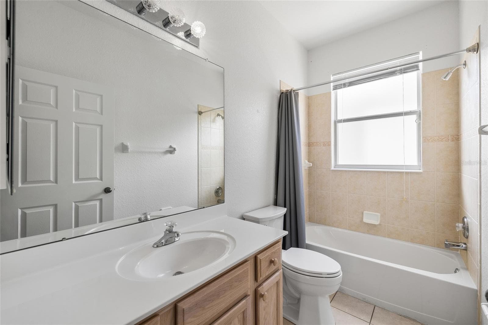 Villa at 1436 HEDGEWOOD CIR, NORTH PORT, photo 31 of 38
