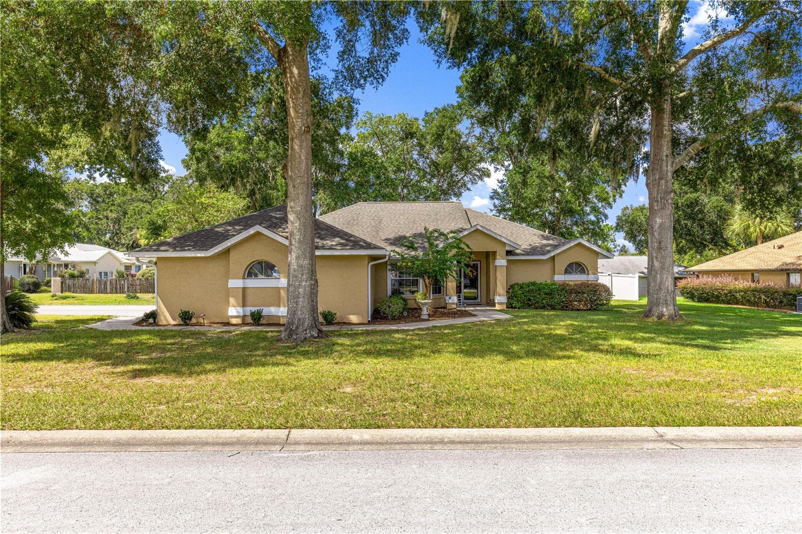 Single Family Residence at 1318 SE 66TH AVE, OCALA, photo 4 of 45