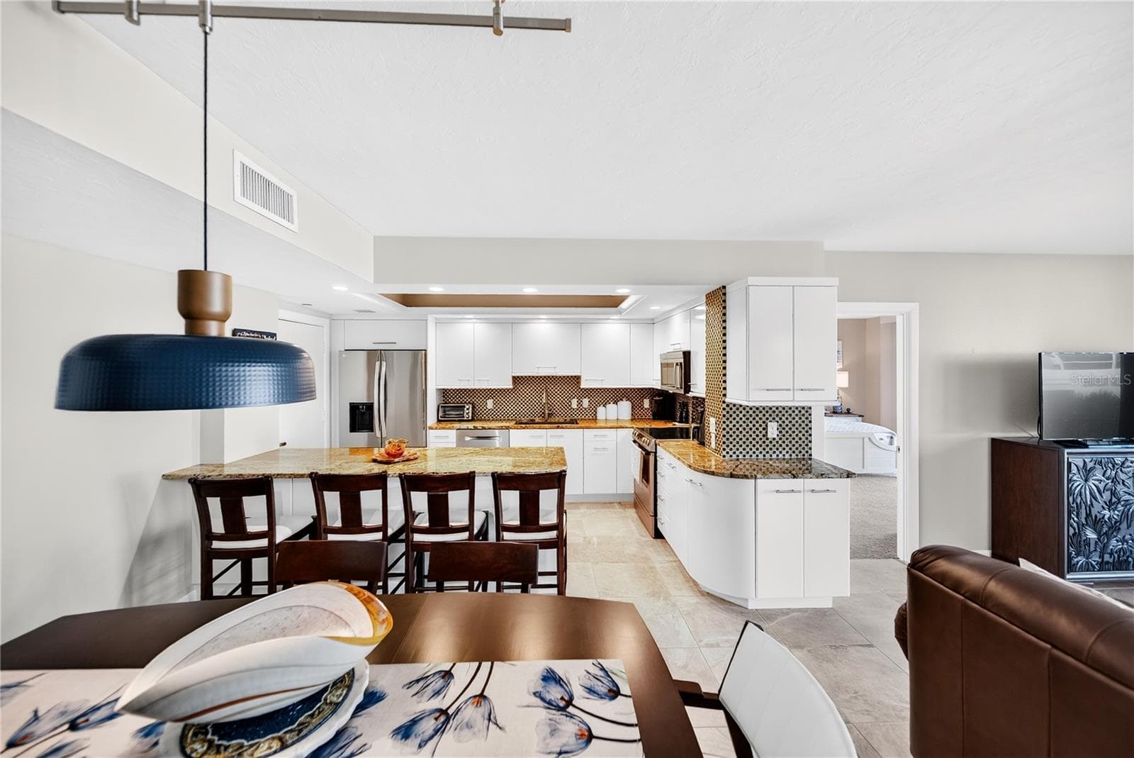 Condominium at 1212 BENJAMIN FRANKLIN DR #206, SARASOTA, photo 11 of 62