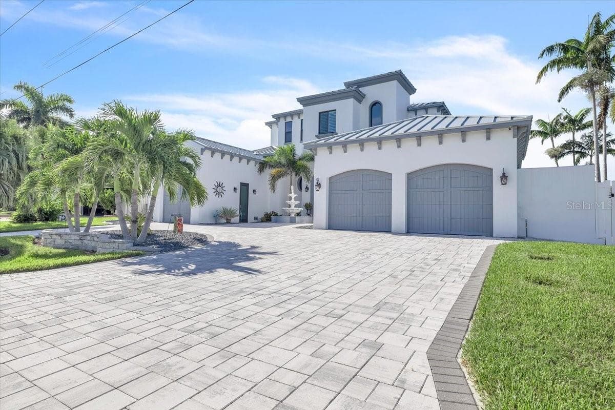 Single Family Residence at 1918 SE 40TH ST, CAPE CORAL, photo 4 of 100