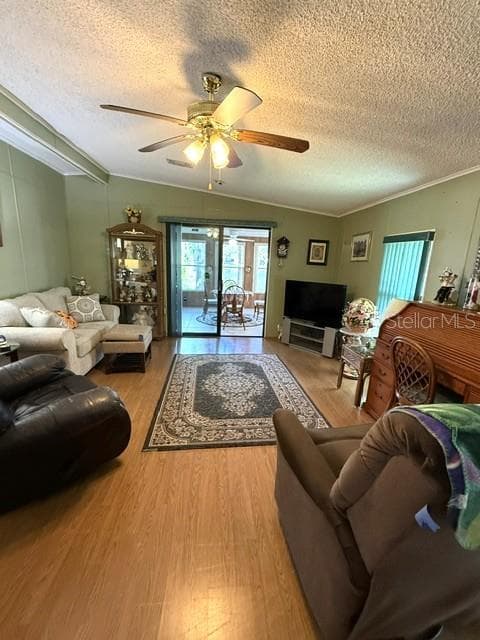 Manufactured Home at 1001 STARKEY RD #190, LARGO, photo 5 of 25