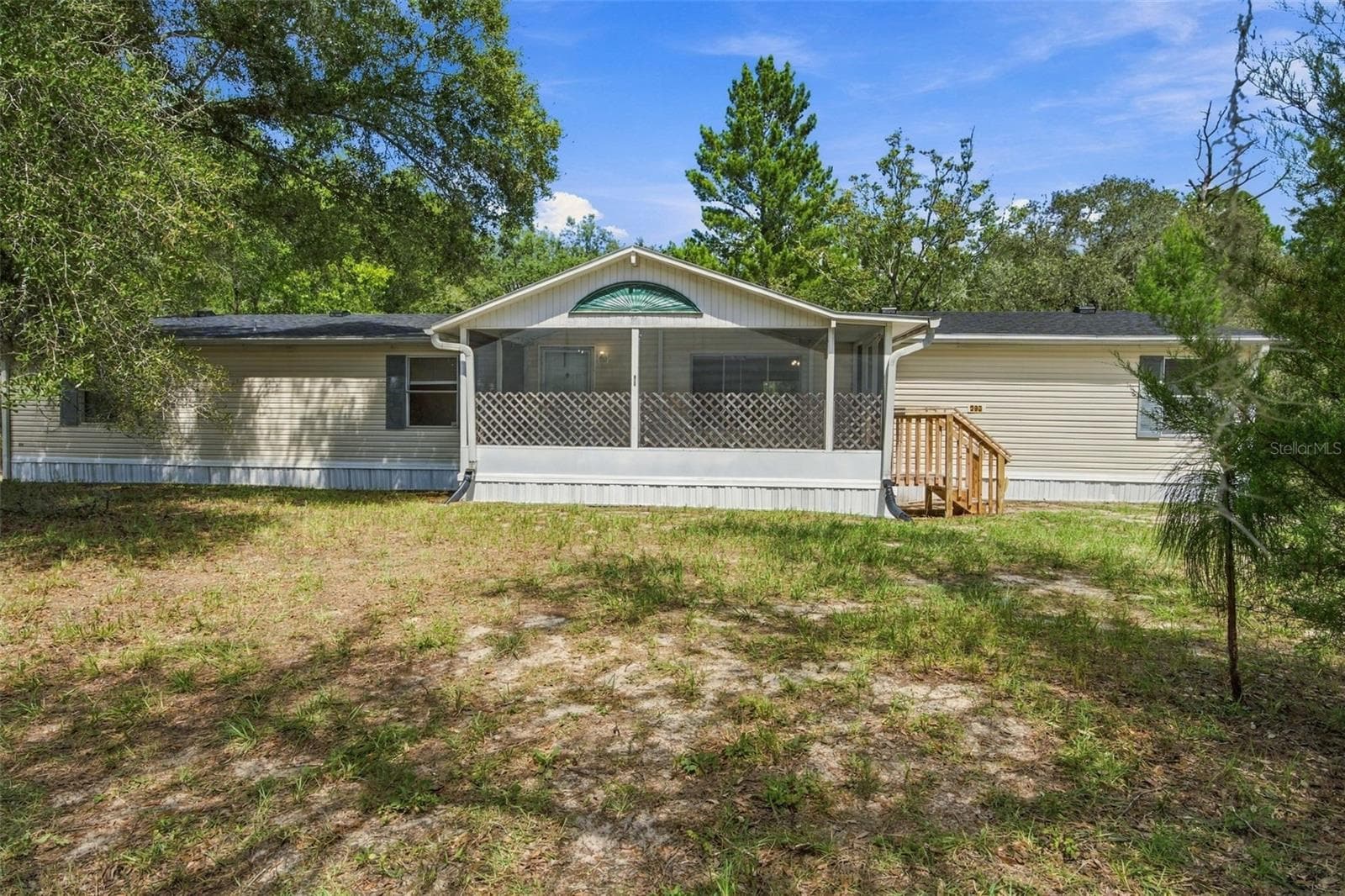 293 E SHAWNA CT