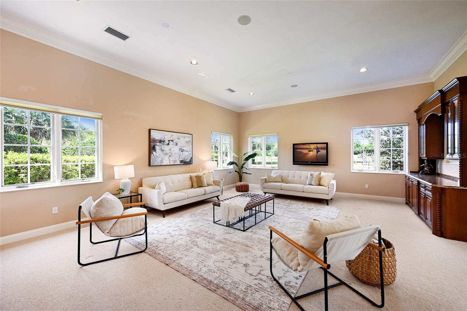 Oversized bonus room or an ideal 5th bedroom - 3809 FOUNDERS CLUB DR, SARASOTA