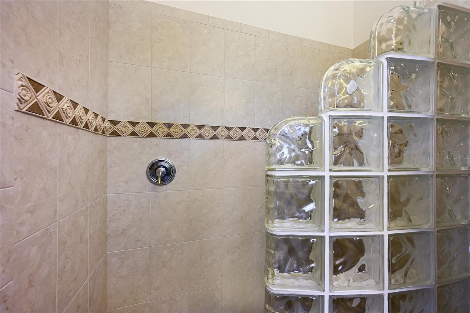 Single Family Residence at 3809 FOUNDERS CLUB DR, SARASOTA, photo 34 of 52