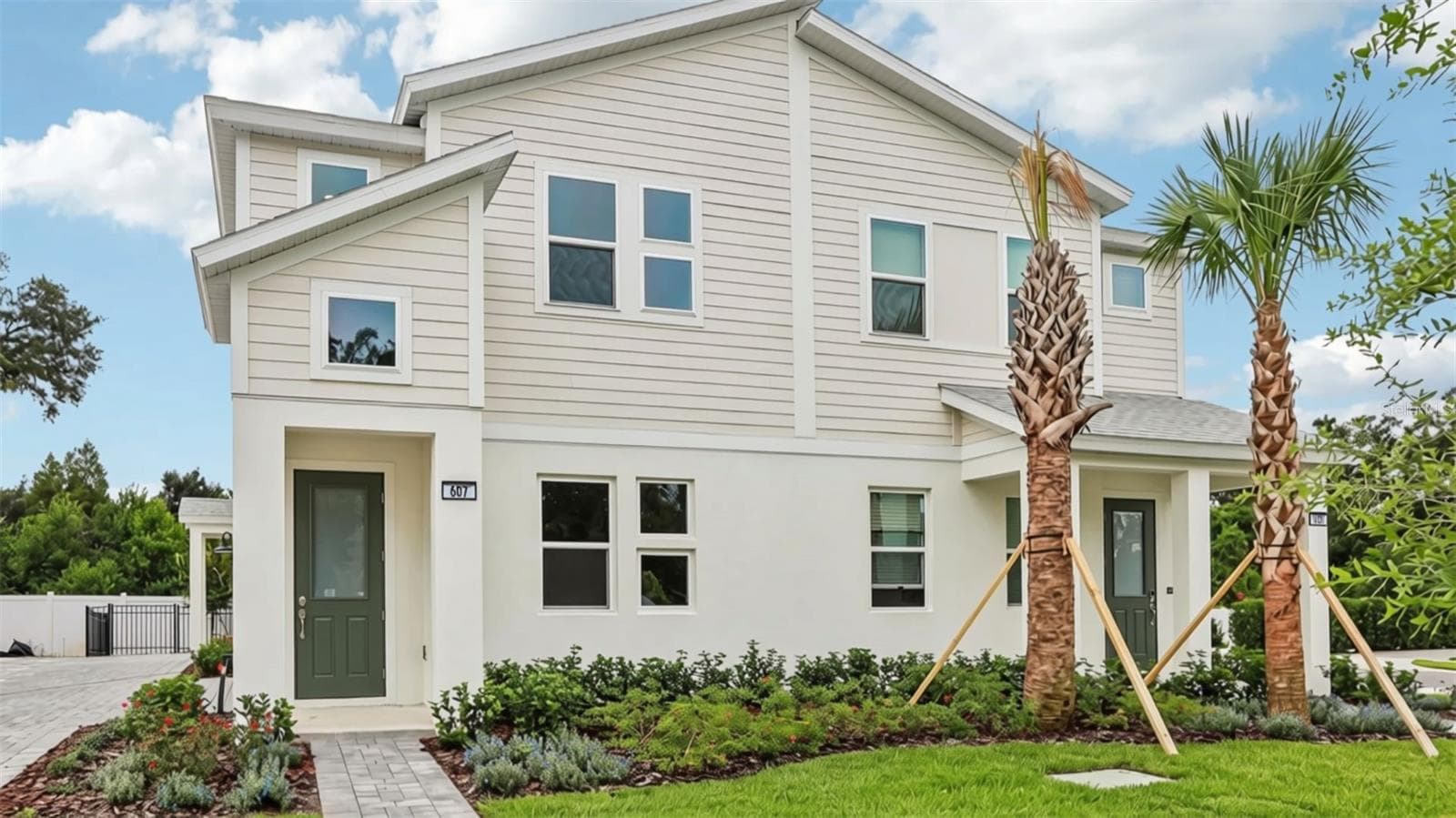 607 SILVER STREAM CT