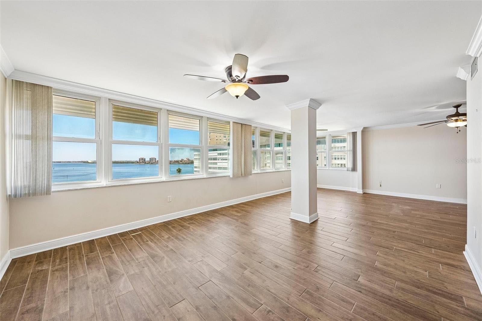 Condominium at 5108 BRITTANY DR S #805, ST PETERSBURG, photo 6 of 28