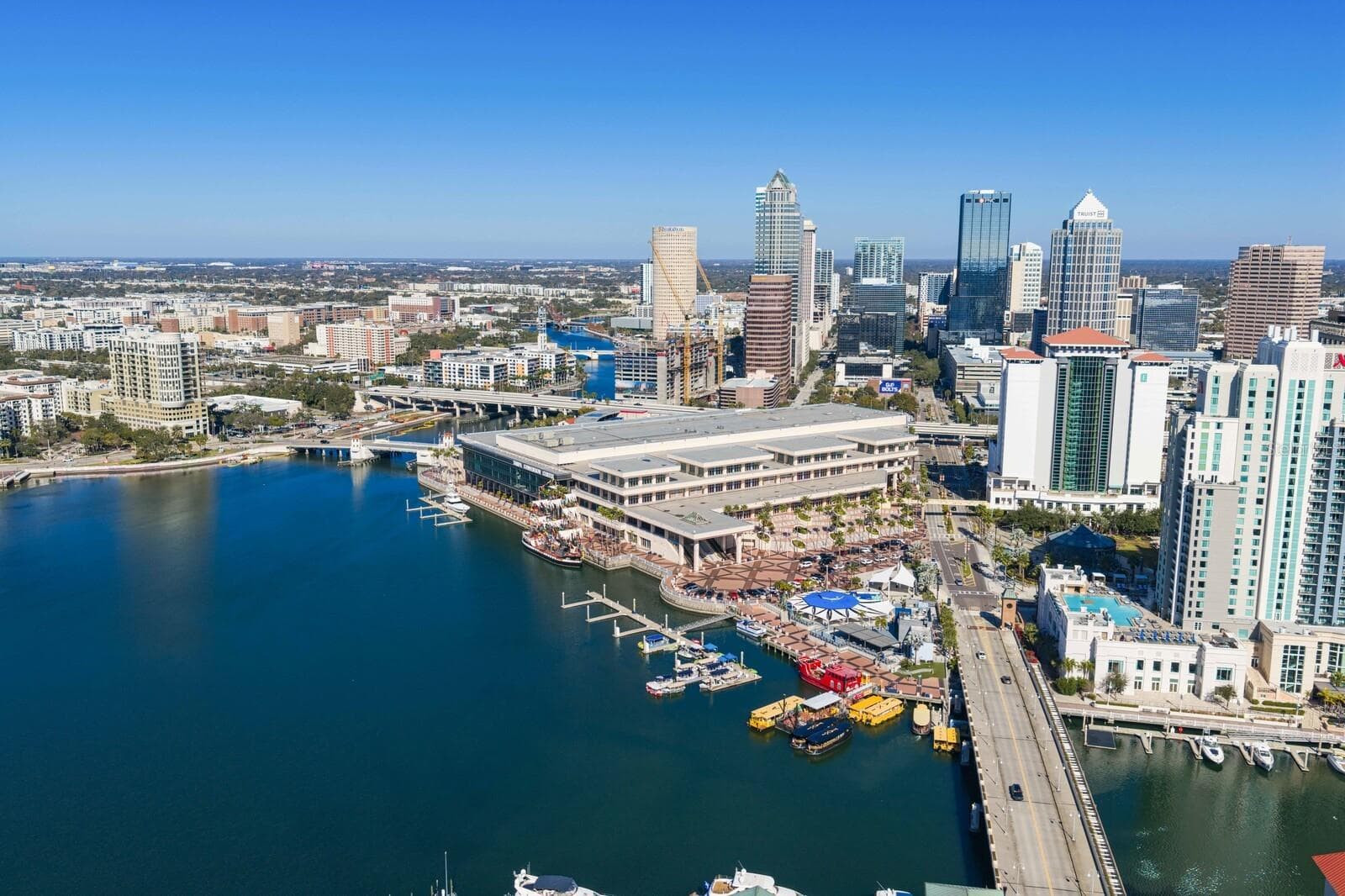 Harbour Island Waterfront View - 908 HARBOUR BAY DR, TAMPA