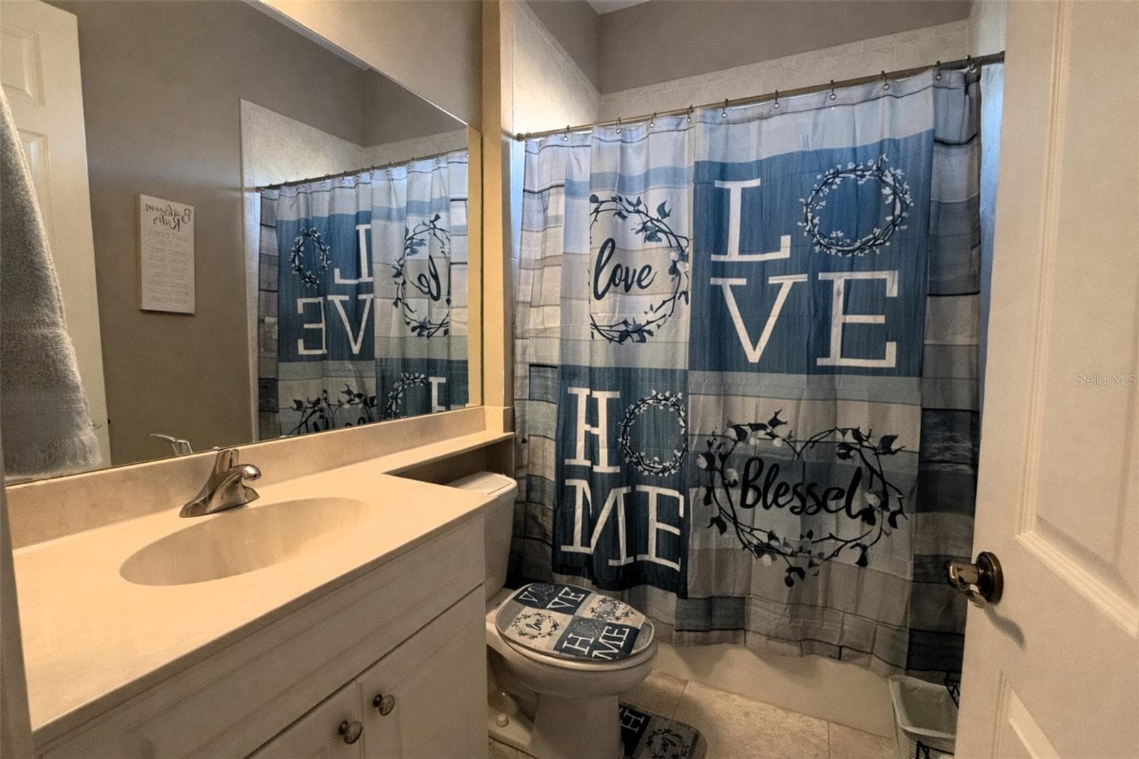 Single Family Residence at 10127 TRIA DR, WEEKI WACHEE, photo 10 of 23