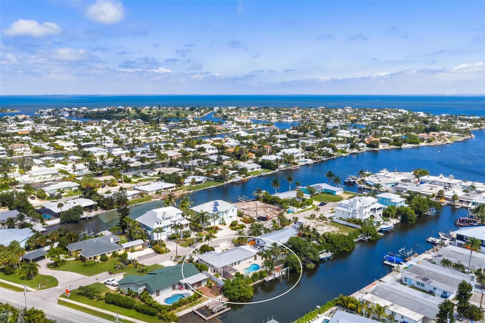 503 65th St. Holmes Beach, on a nearly 9,000 square foot lot - 503 65TH ST, HOLMES BEACH