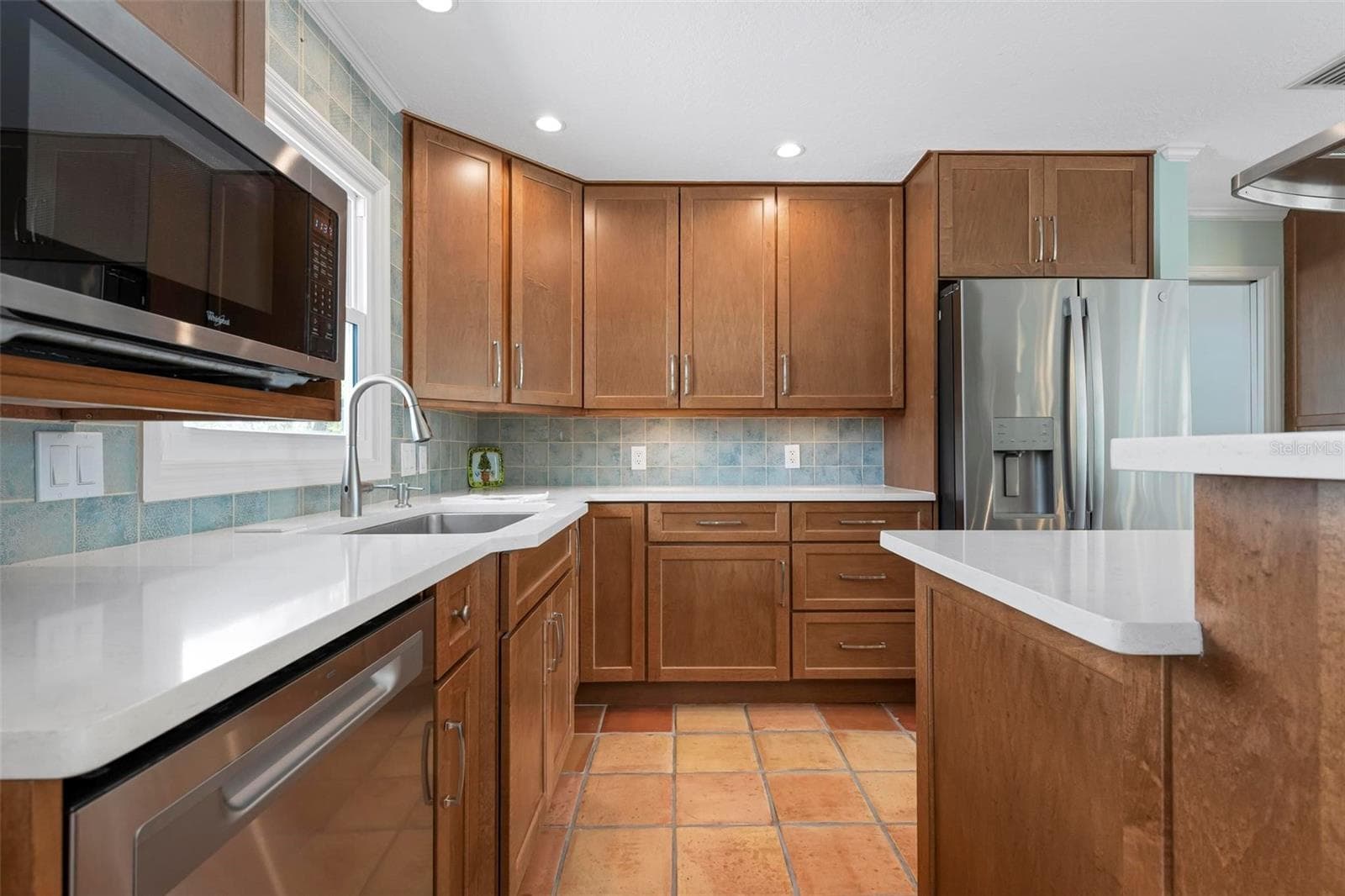 Single Family Residence at 503 65TH ST, HOLMES BEACH, photo 18 of 64
