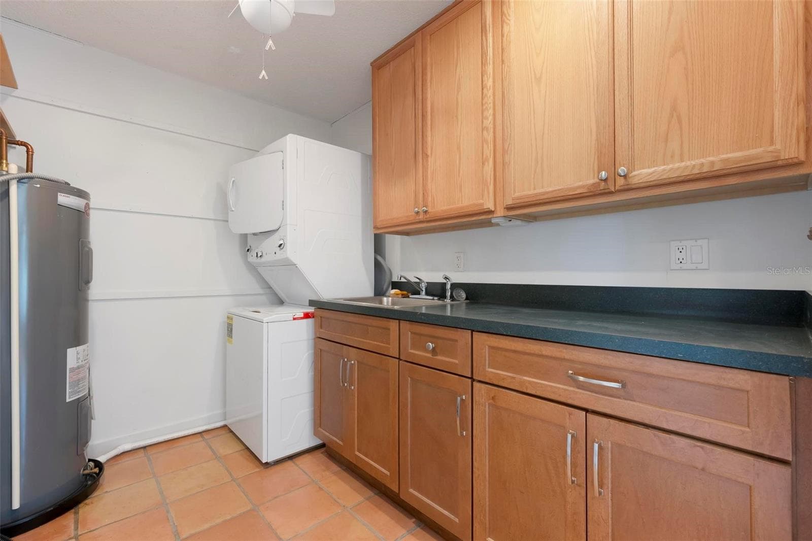Heated saltwater pool and spa - 503 65TH ST, HOLMES BEACH