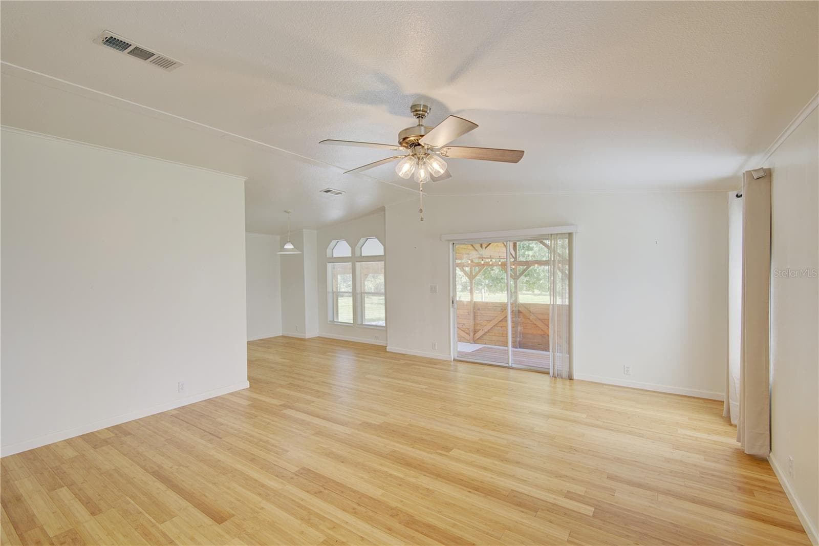 Manufactured Home at 420 SMITH RD, OSTEEN, photo 50 of 77