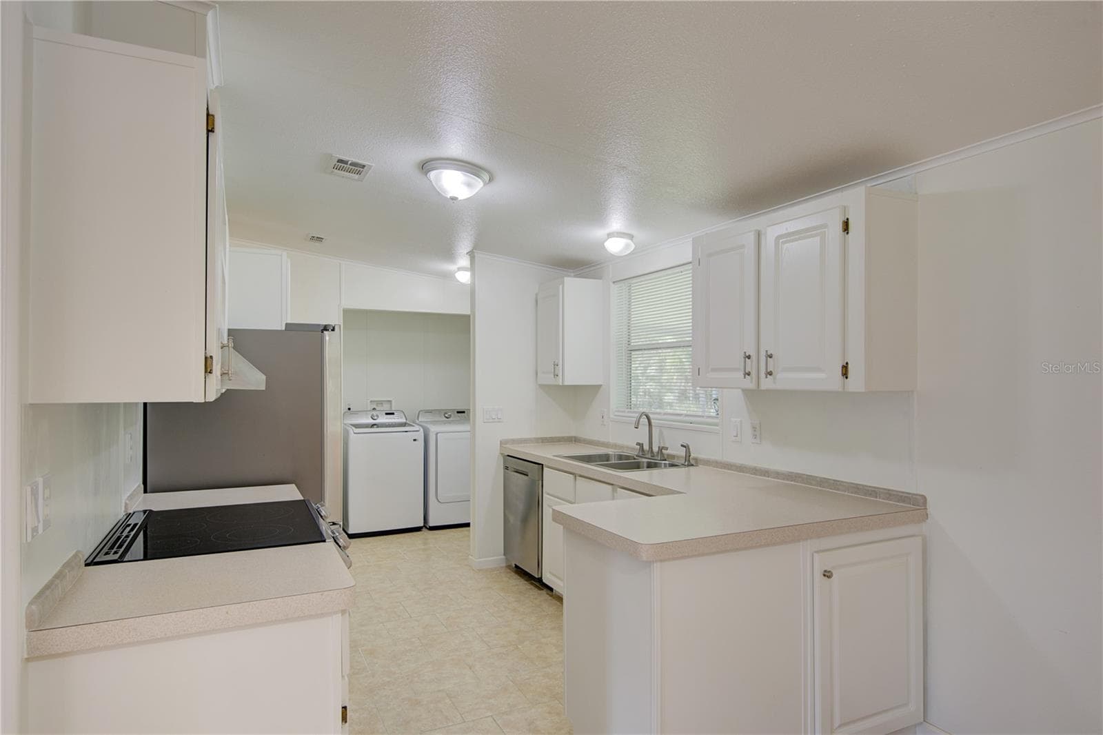 Manufactured Home at 420 SMITH RD, OSTEEN, photo 56 of 77