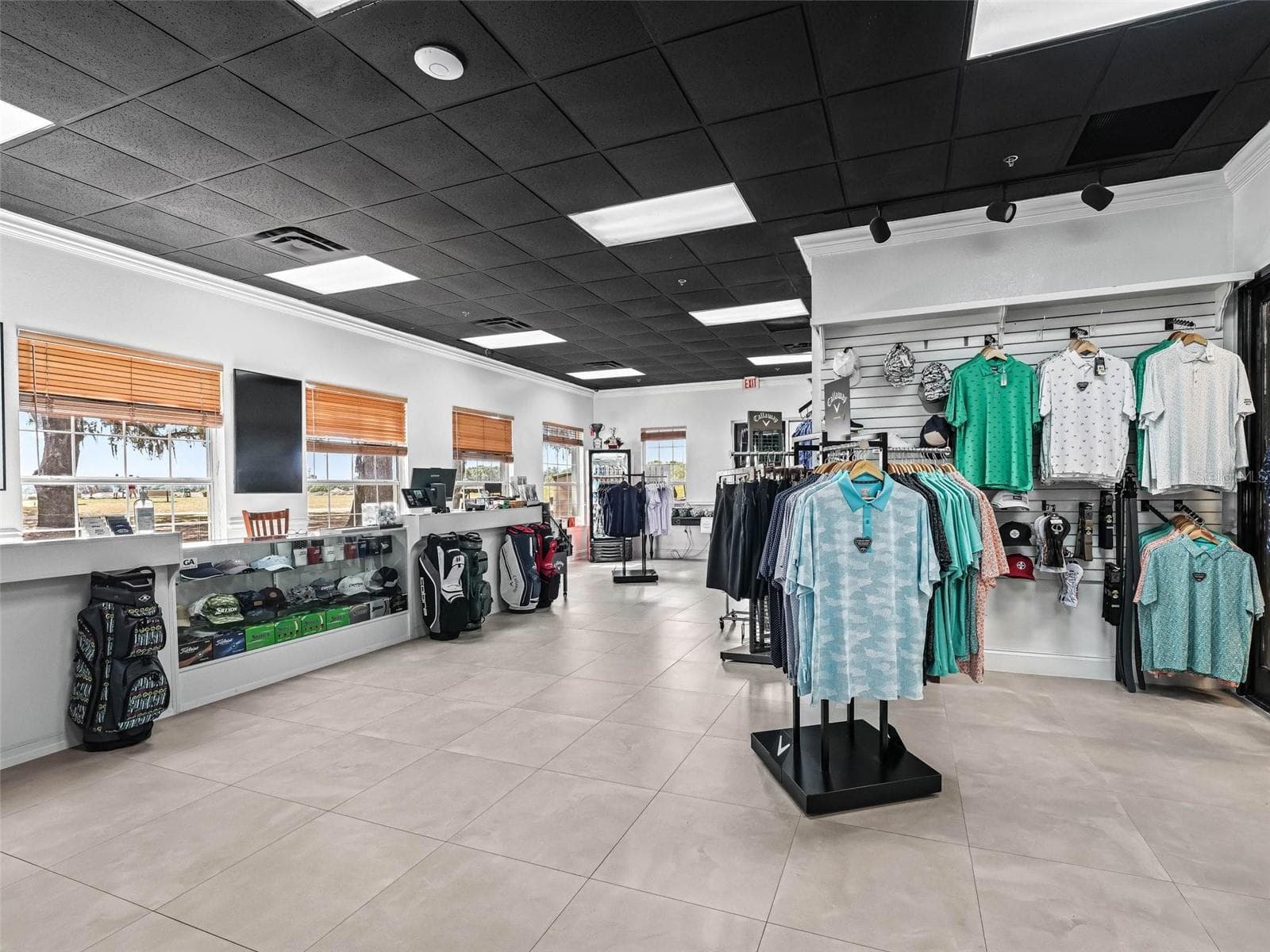 Pro Shop - 17021 SE 115TH TERRACE RD, SUMMERFIELD