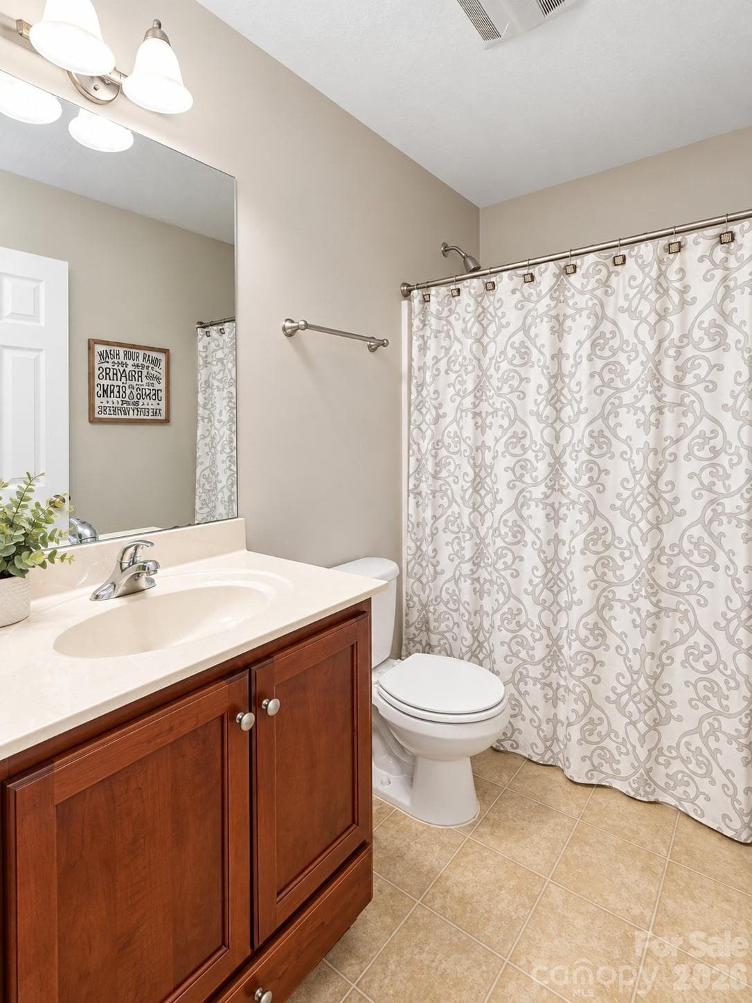 Single Family Residence at 215 Pine Meadows Circle, Hickory, photo 34 of 48