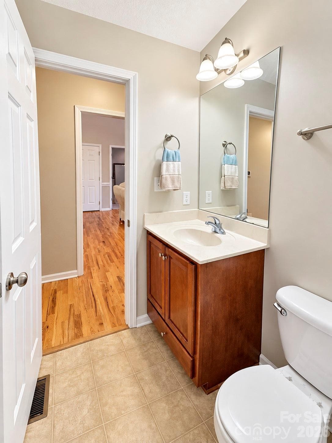 Single Family Residence at 215 Pine Meadows Circle, Hickory, photo 35 of 48