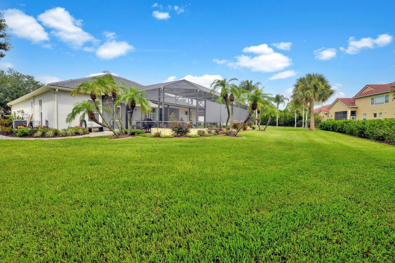 Single Family Residence at 2031 CAPRI LN, MOUNT DORA, photo 35 of 40