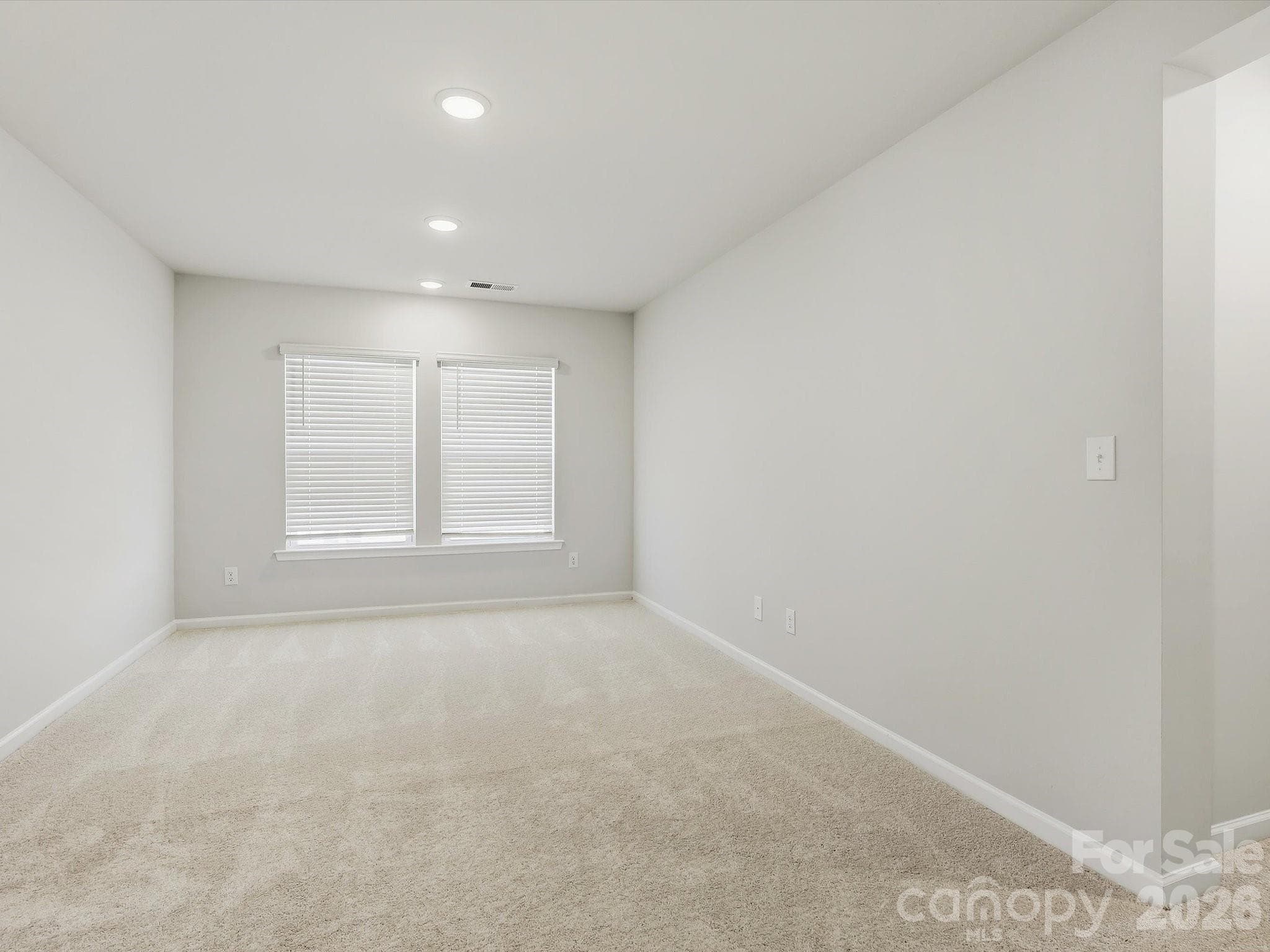 Townhouse at 10034 Mamillion Drive, Huntersville, photo 11 of 21