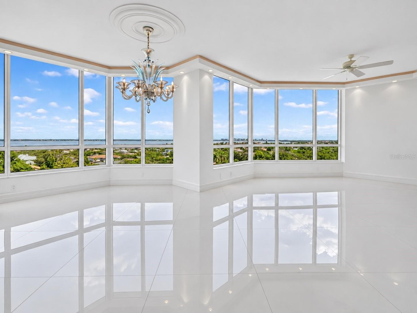 Virtually Vacant - dining room/living room looking east - 1281 GULF OF MEXICO DRIVE DR #707, LONGBOAT KEY