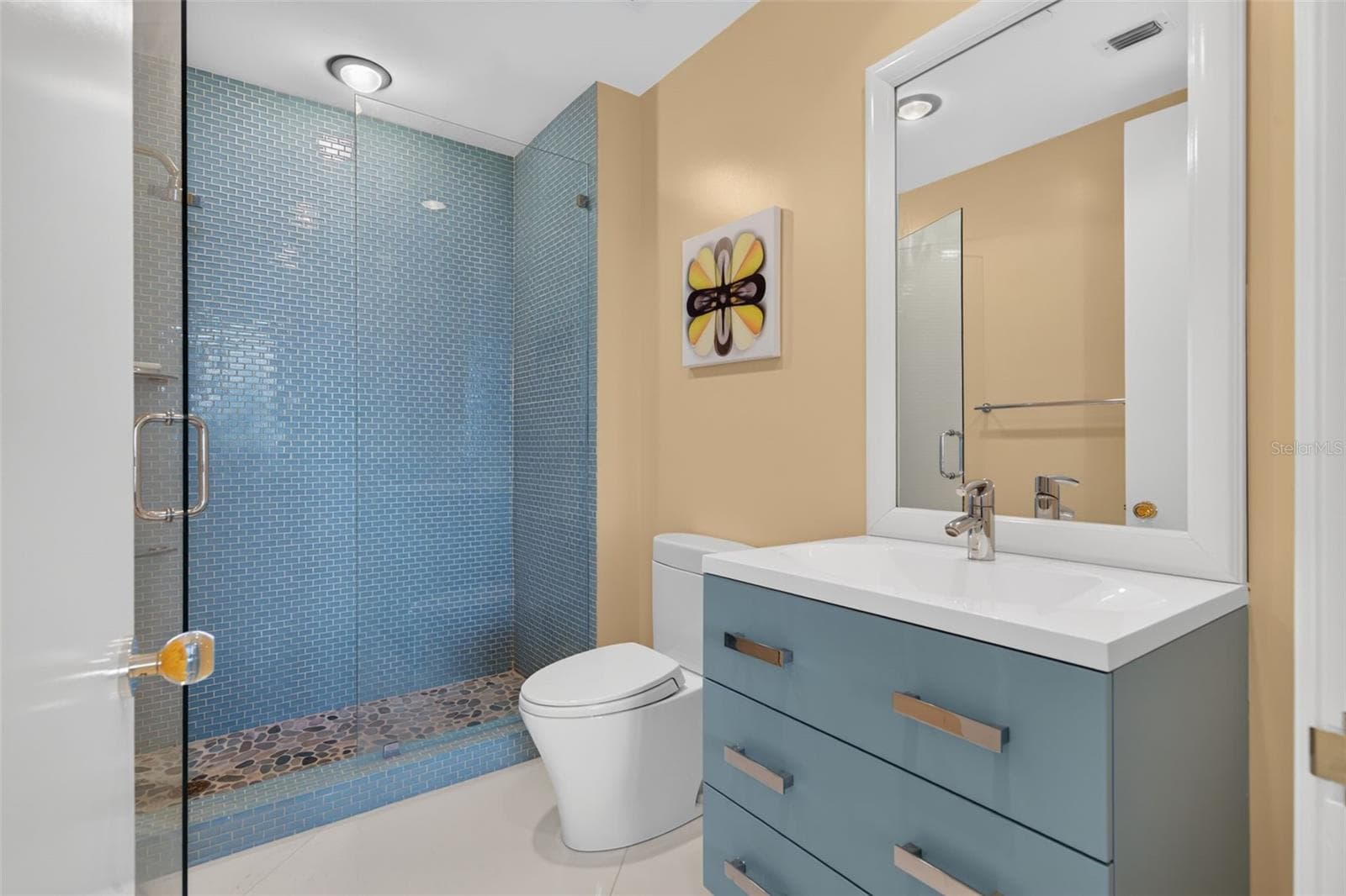 Guest ensuite bathroom 1 - 1281 GULF OF MEXICO DRIVE DR #707, LONGBOAT KEY