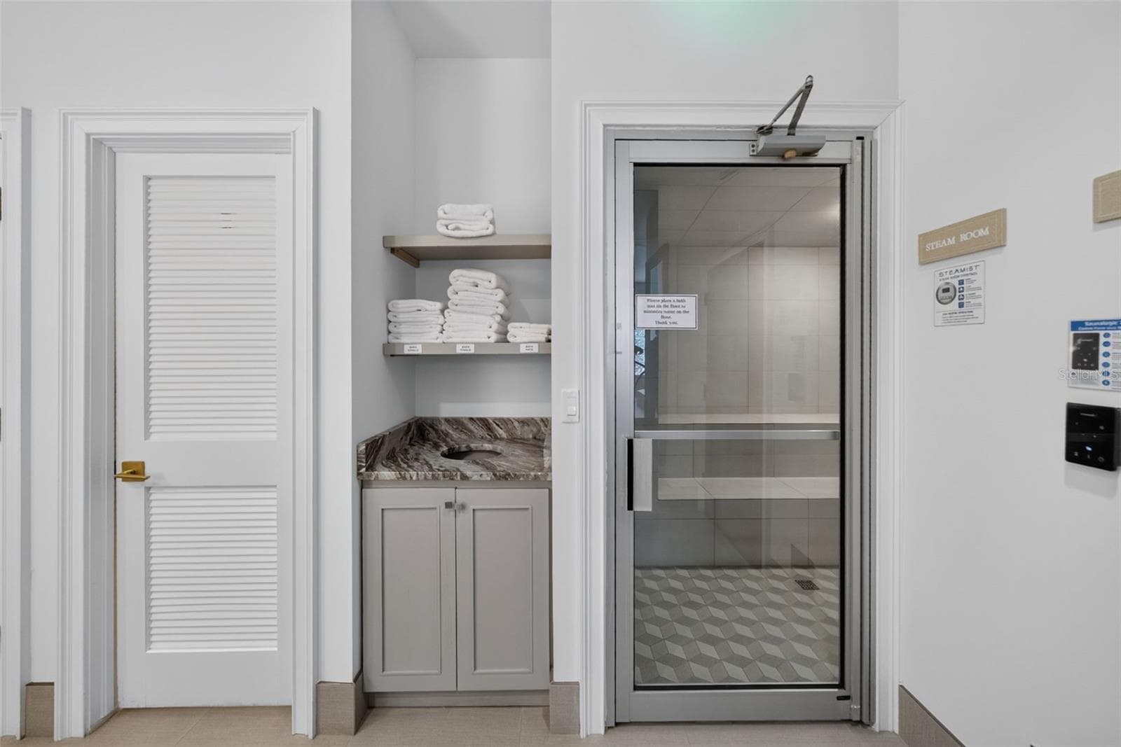 Ladies sauna and steam shower - 1281 GULF OF MEXICO DRIVE DR #707, LONGBOAT KEY