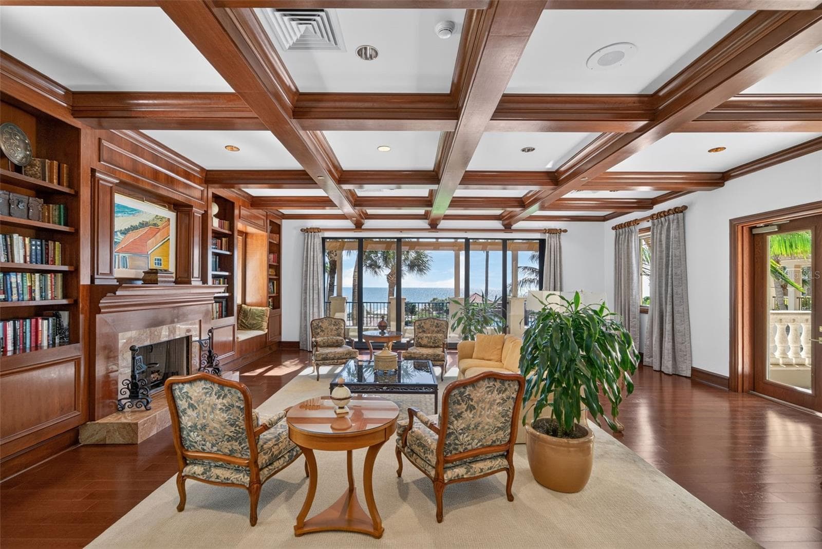 Library with gulf view - 1281 GULF OF MEXICO DRIVE DR #707, LONGBOAT KEY