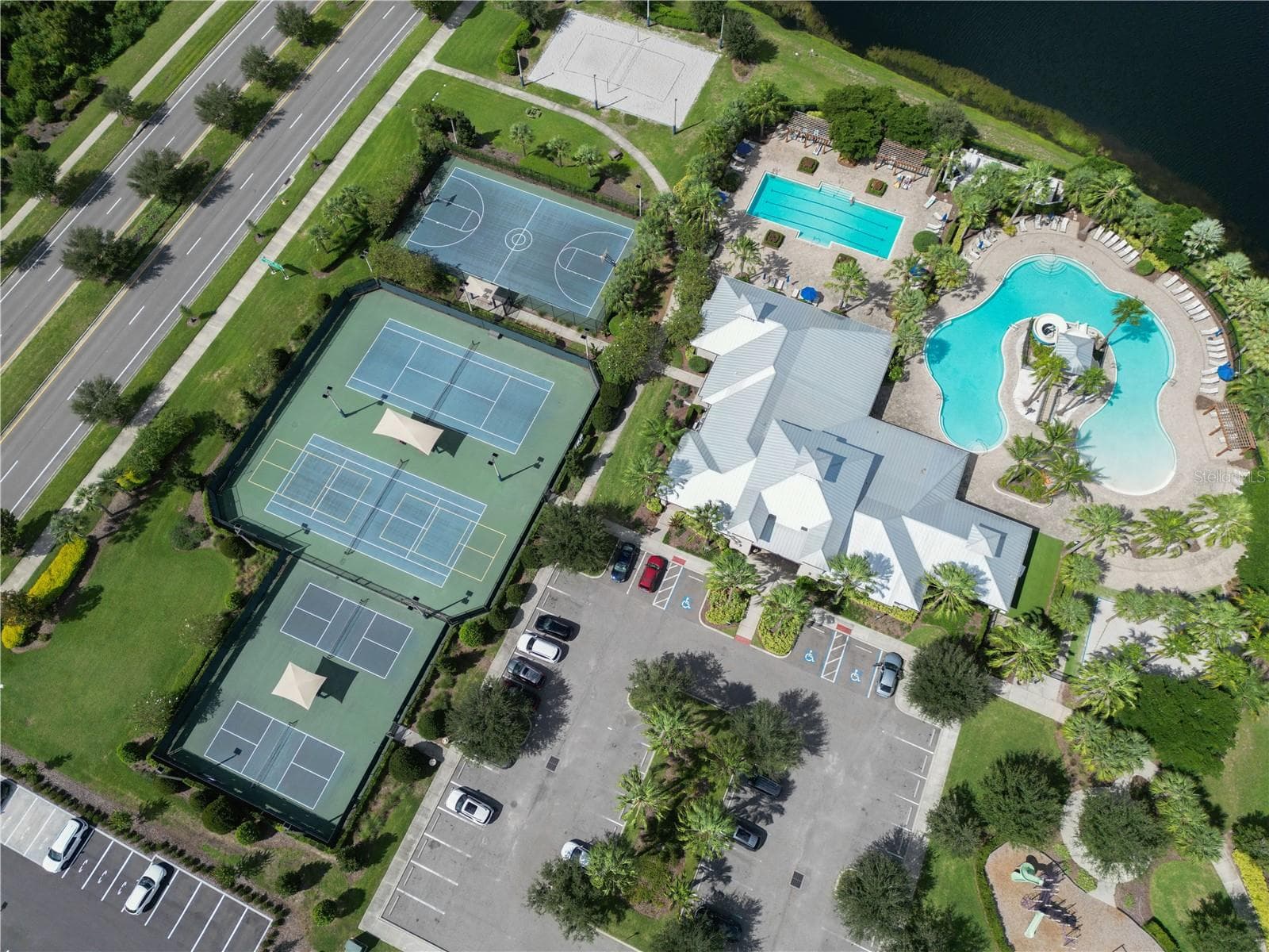 Single Family Residence at 7214 PARADISO DR, APOLLO BEACH, photo 9 of 58