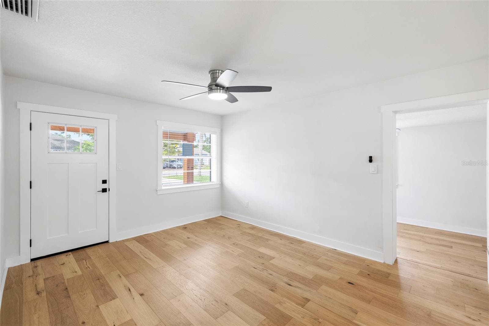 Single Family Residence at 4232 W BAY VIEW AVE, TAMPA, photo 6 of 49