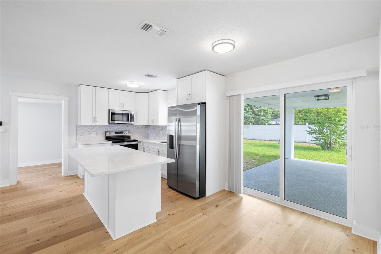 Single Family Residence at 4232 W BAY VIEW AVE, TAMPA, photo 14 of 49
