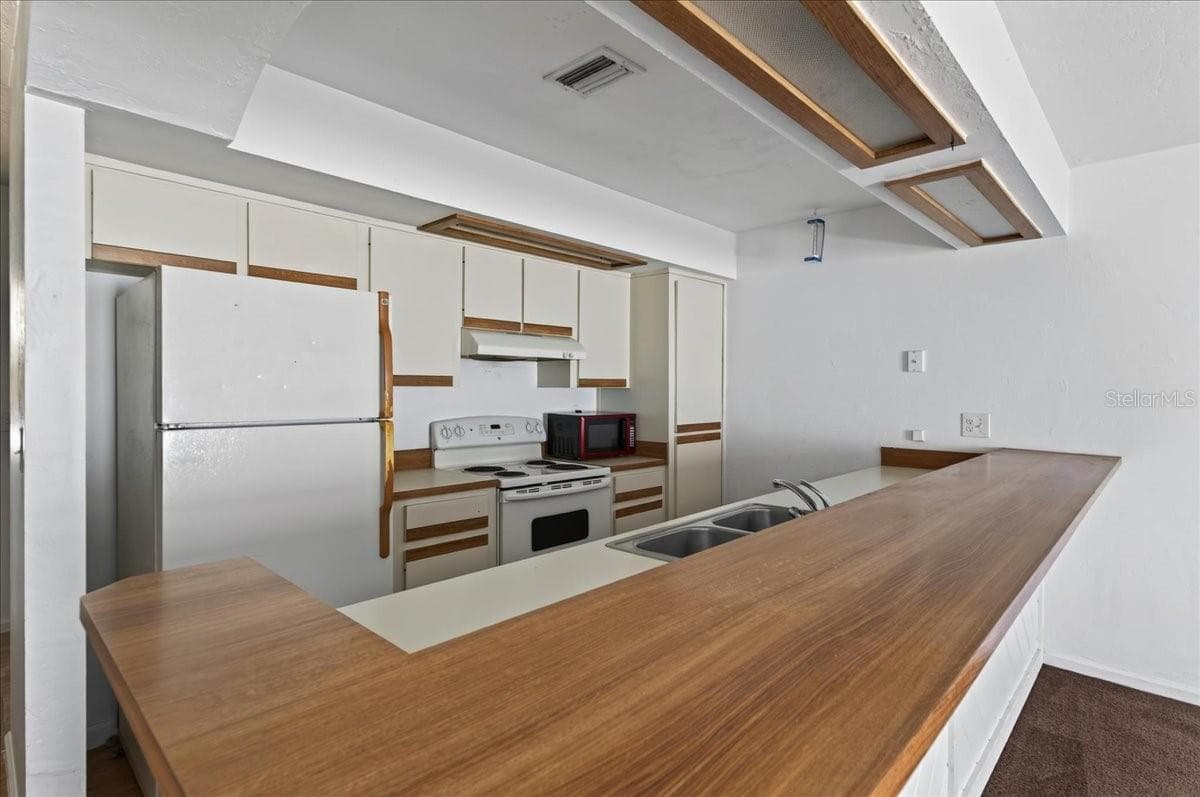 Unit 845 Kitchen - 841 E 14TH AVE, NEW SMYRNA BEACH