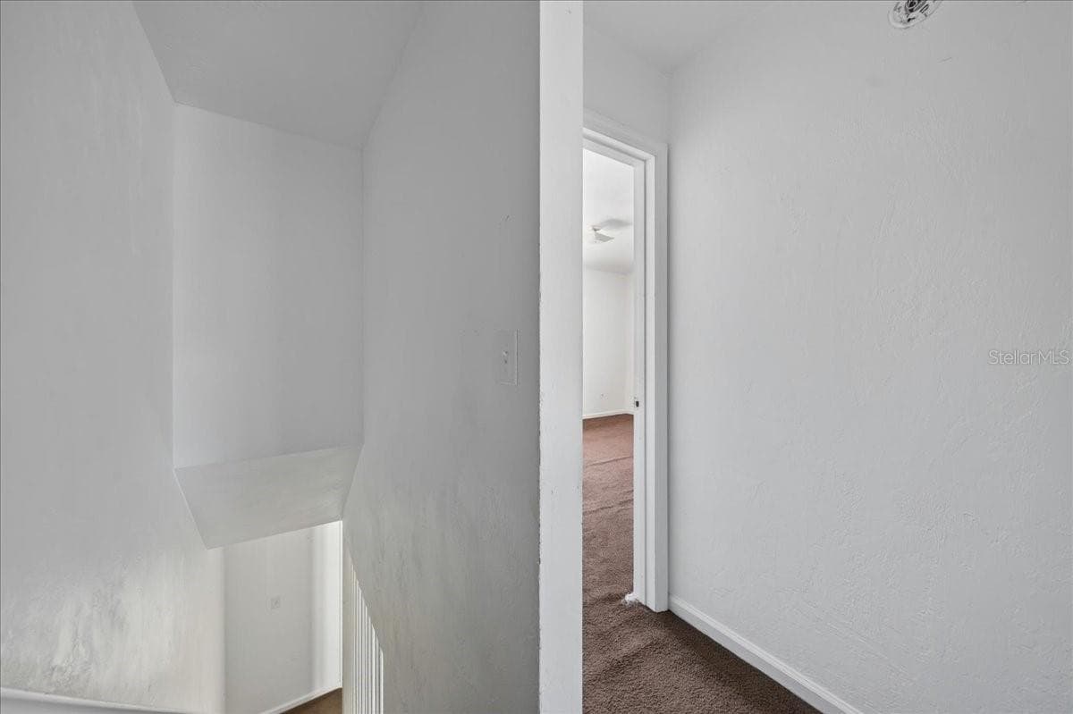 Unit 845 upstairs hallway - 841 E 14TH AVE, NEW SMYRNA BEACH