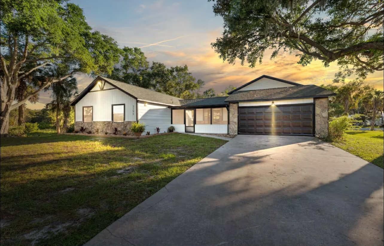 2195 N SLEWFOOT PATH