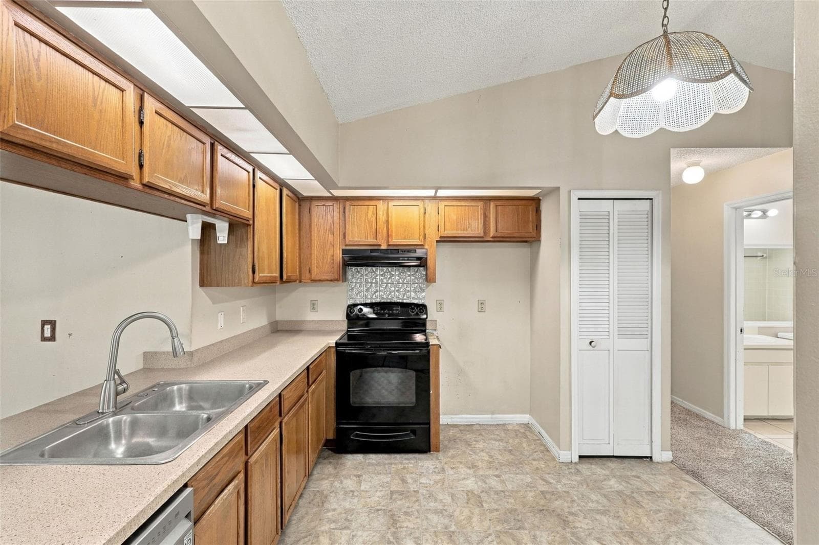 Kitchen - 1249 HOWLAND BLVD, DELTONA