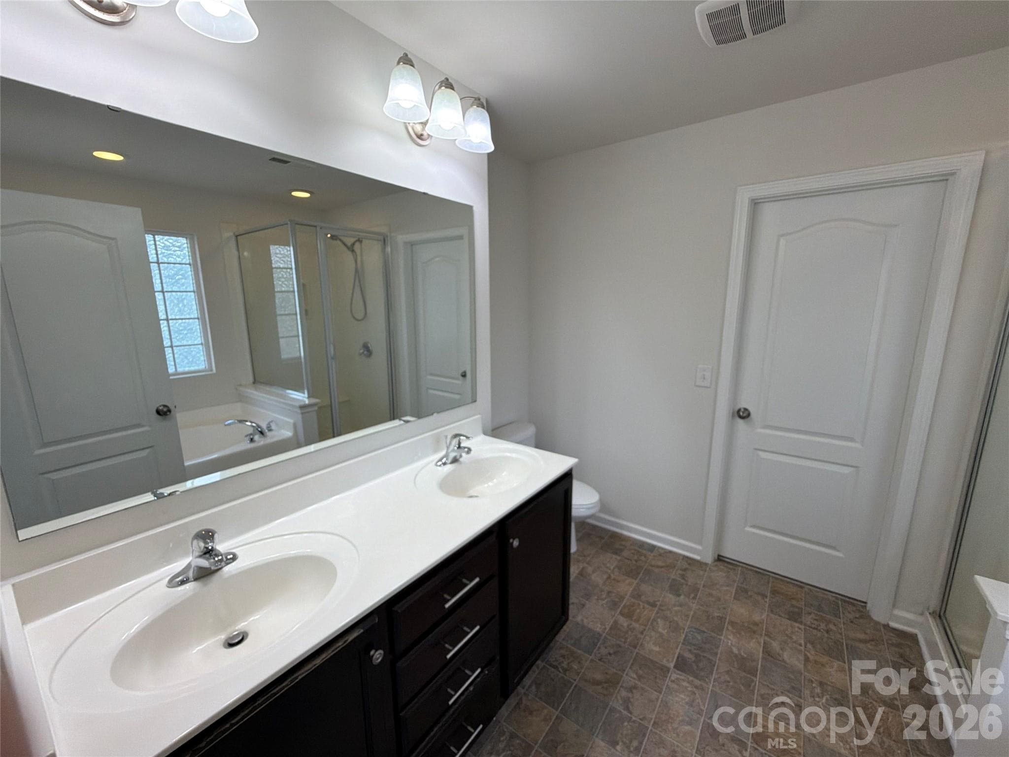 Single Family Residence at 5043 Haven Lodge Road, Matthews, photo 8 of 29