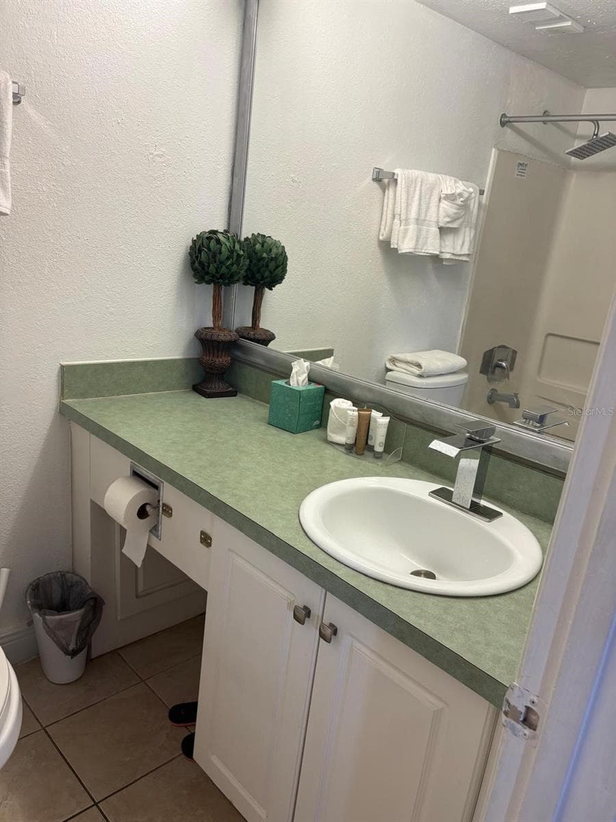 Condo - Hotel at 6165 CARRIER DR #2113, ORLANDO, photo 20 of 24
