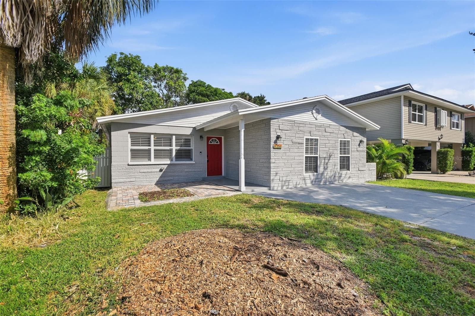 Single Family Residence at 1751 MISSISSIPPI AVE NE, ST PETERSBURG, photo 4 of 50