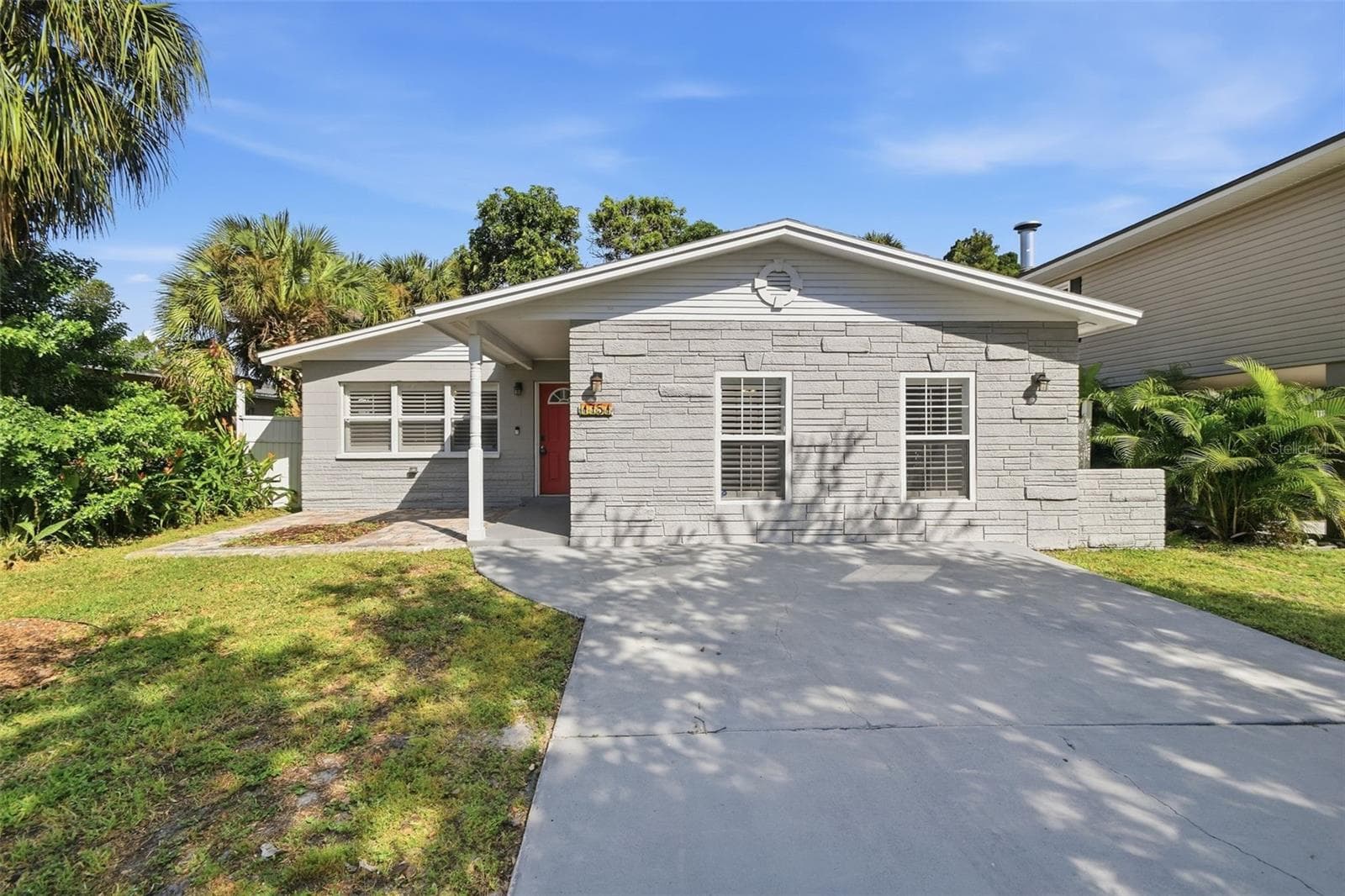 Single Family Residence at 1751 MISSISSIPPI AVE NE, ST PETERSBURG, photo 5 of 50