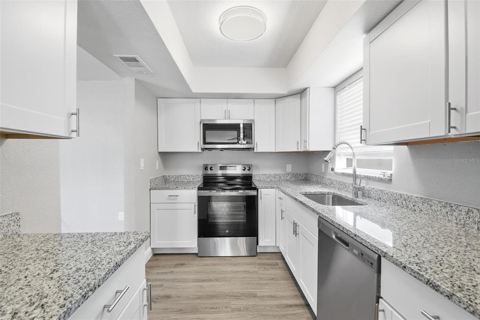 Single Family Residence at 1751 MISSISSIPPI AVE NE, ST PETERSBURG, photo 16 of 50