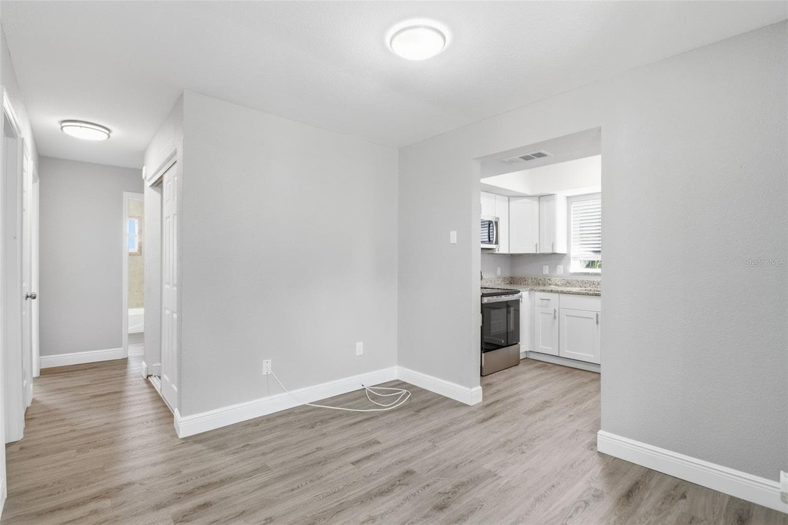 Single Family Residence at 1751 MISSISSIPPI AVE NE, ST PETERSBURG, photo 21 of 50