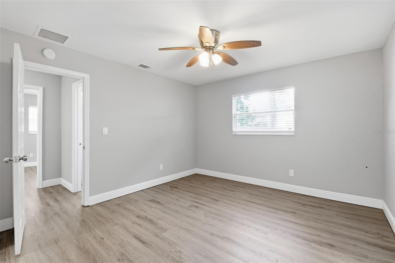 Single Family Residence at 1751 MISSISSIPPI AVE NE, ST PETERSBURG, photo 33 of 50