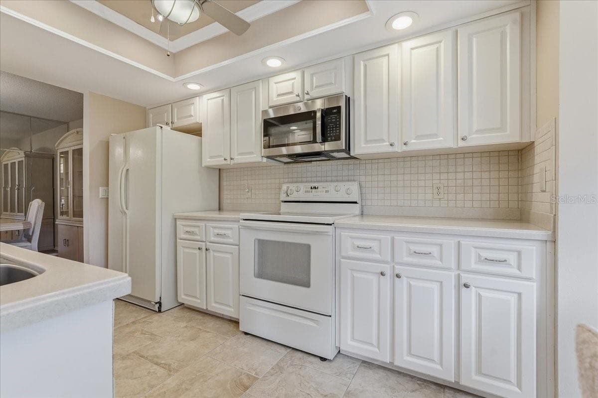 Condominium at 11508 ORLEANS LN #11508, PORT RICHEY, photo 16 of 48