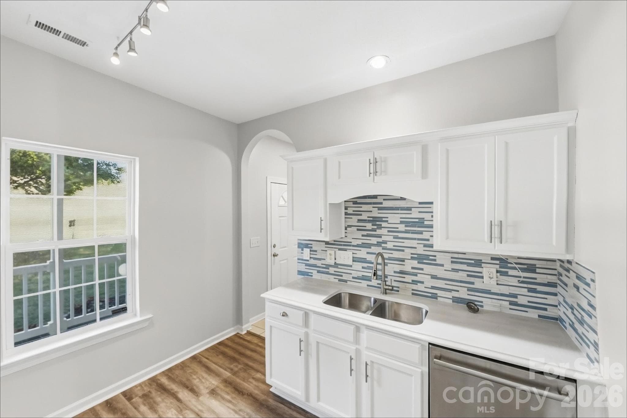Single Family Residence at 834 Horseman Drive, Rock Hill, photo 9 of 18