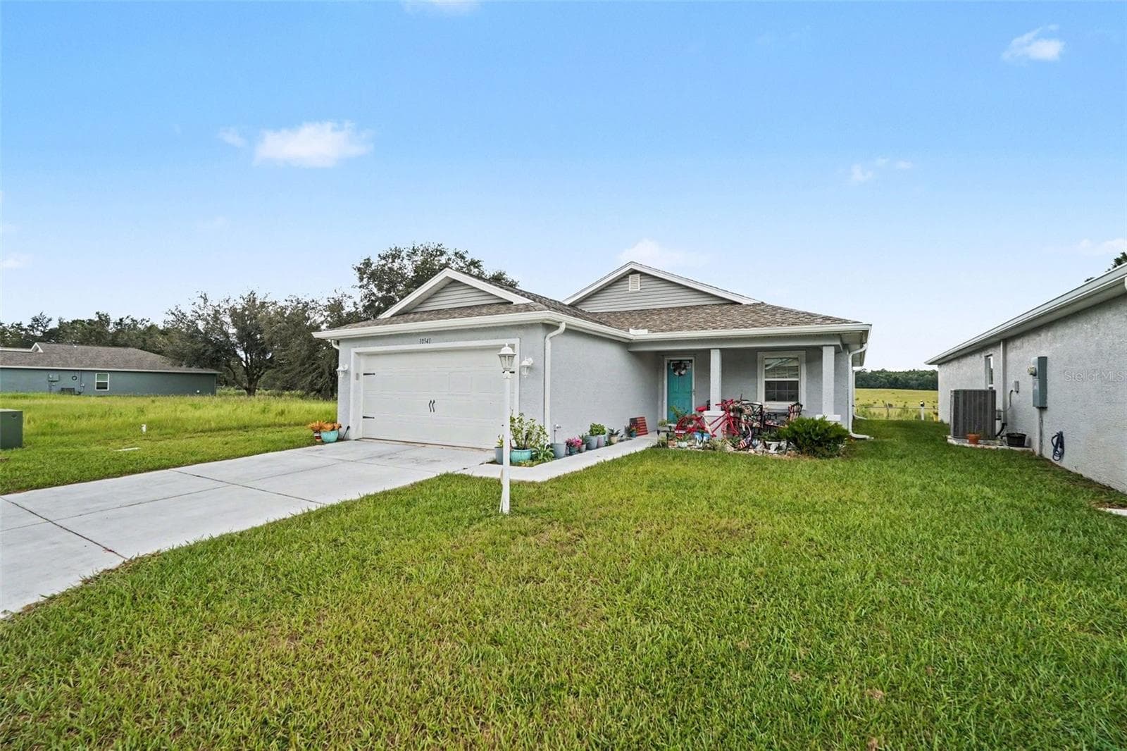 Single Family Residence at 10541 S DREW BRYANT CIR, FLORAL CITY, photo 4 of 32