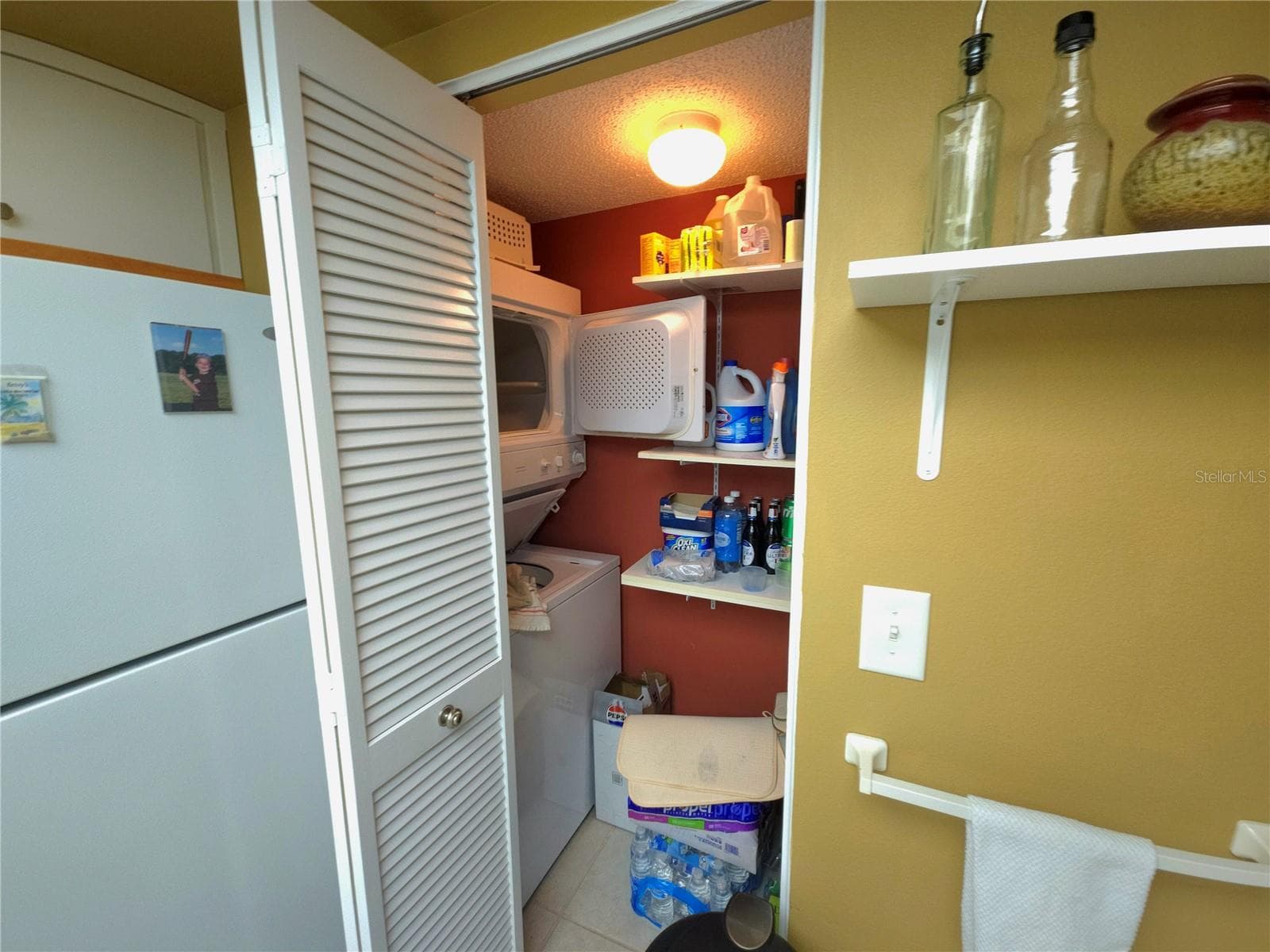 Condominium at 6459 EGRET LN #423, BRADENTON, photo 8 of 40