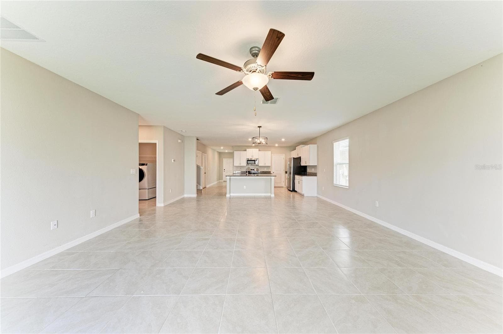Single Family Residence at 7116 FERN GARDEN CT, SUN CITY CENTER, photo 12 of 75