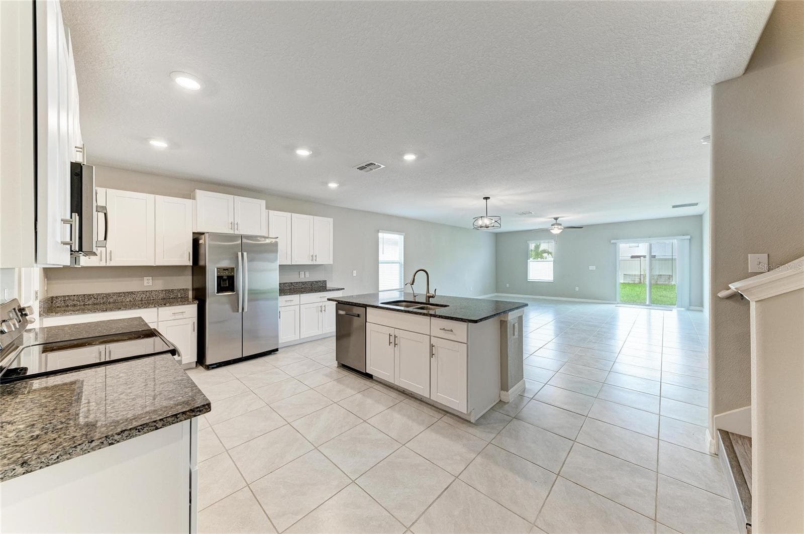 Single Family Residence at 7116 FERN GARDEN CT, SUN CITY CENTER, photo 18 of 75