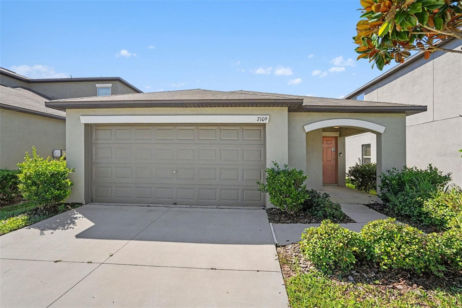 7109 KING CREEK DR